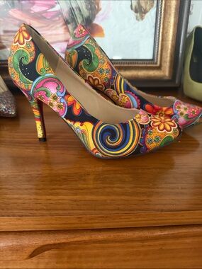Psychedelic Multi-Color Floral Swirl High Heel Pumps - Women's